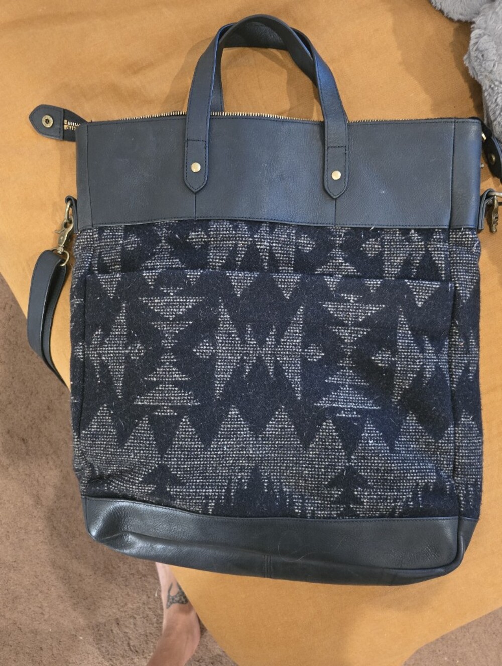 Pendleton  Black And Grey  Aztec Bag.